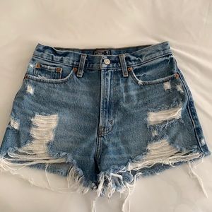 Abercrombie & Fitch Annie High Rise Short